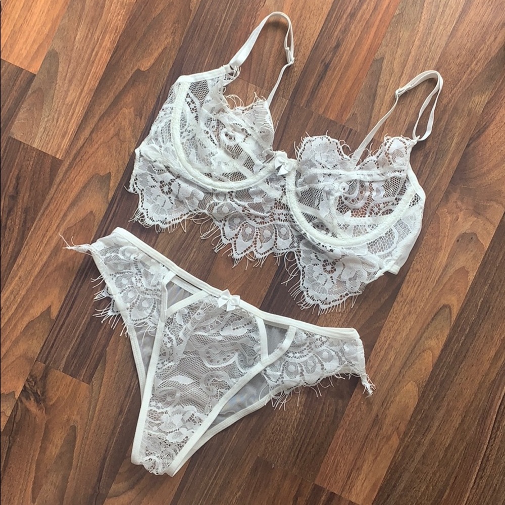 ❤️ NWOT Lacy White Intimate Set ❤️